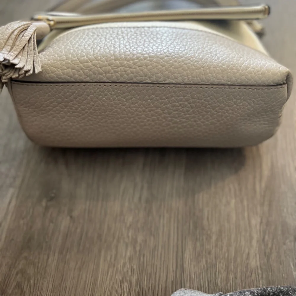 Kate Spade Cross Body Bag  (Taupe/Crème color) - Picture 4 of 11